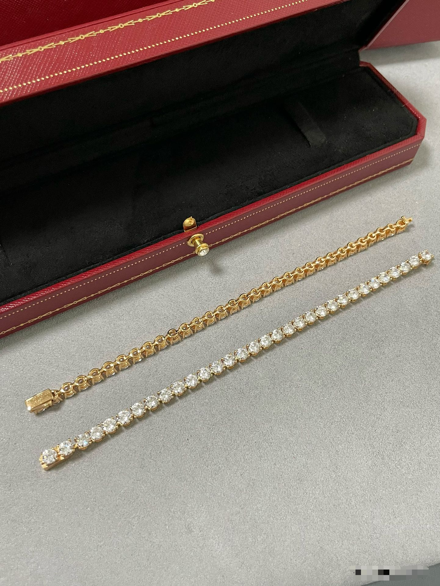 [Regal Gem jewelrys]TENNIS BRACELET WITH FULL DIAMOND SETTING
