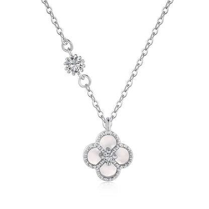 [Regal Gem Jewelry]Delicate Flower Shape Necklace