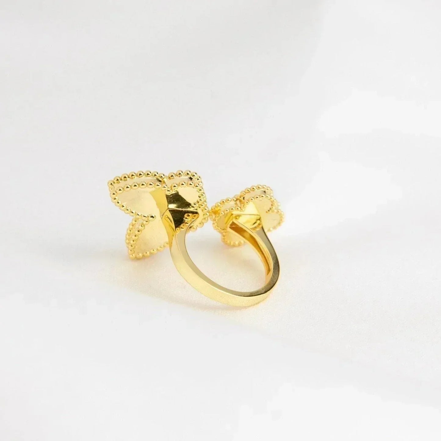 [Regal Gem]LUCKY BETWEEN THE FINGER RING