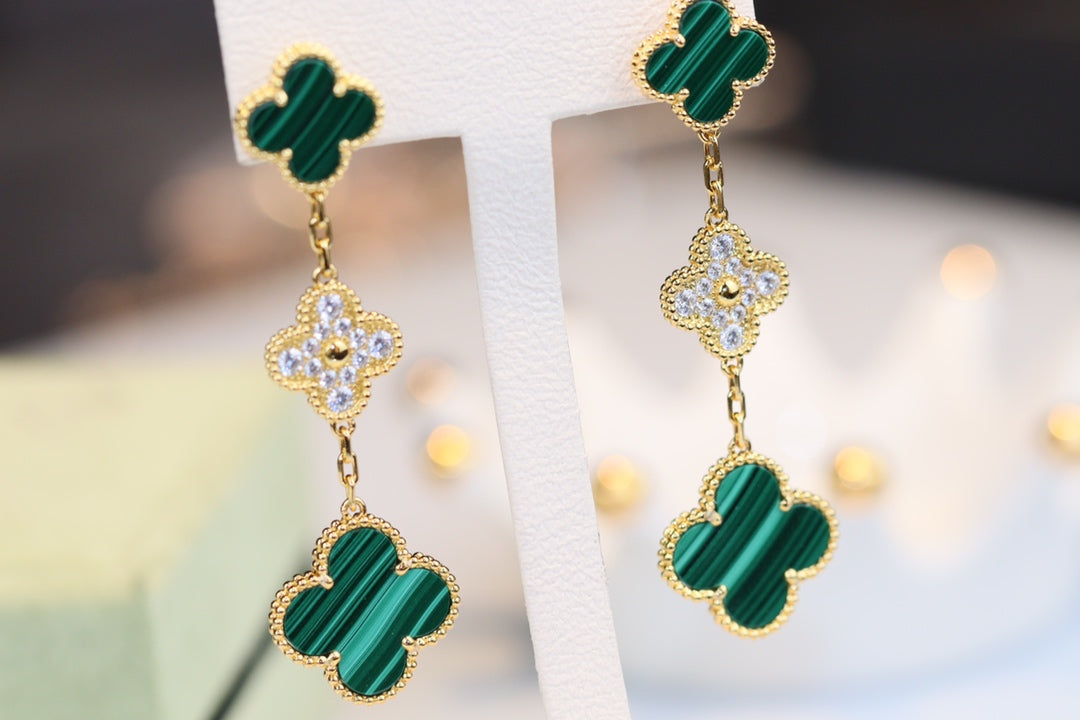 [Regal Gem]CLOVER EARRINGS GOLD MALACHITE DIAMOND 3 MOTIF