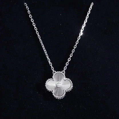 [Regal Gem]CLOVER  15MM DIAMOND LASER NECKLACE SILVER