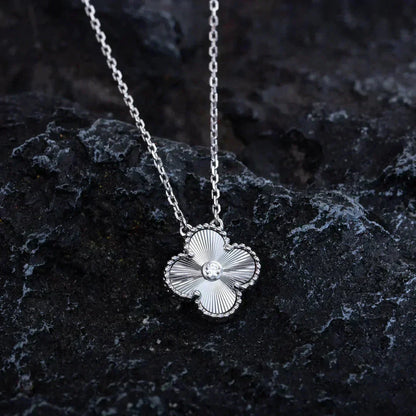 [Regal Gem]CLOVER  15MM DIAMOND LASER NECKLACE SILVER