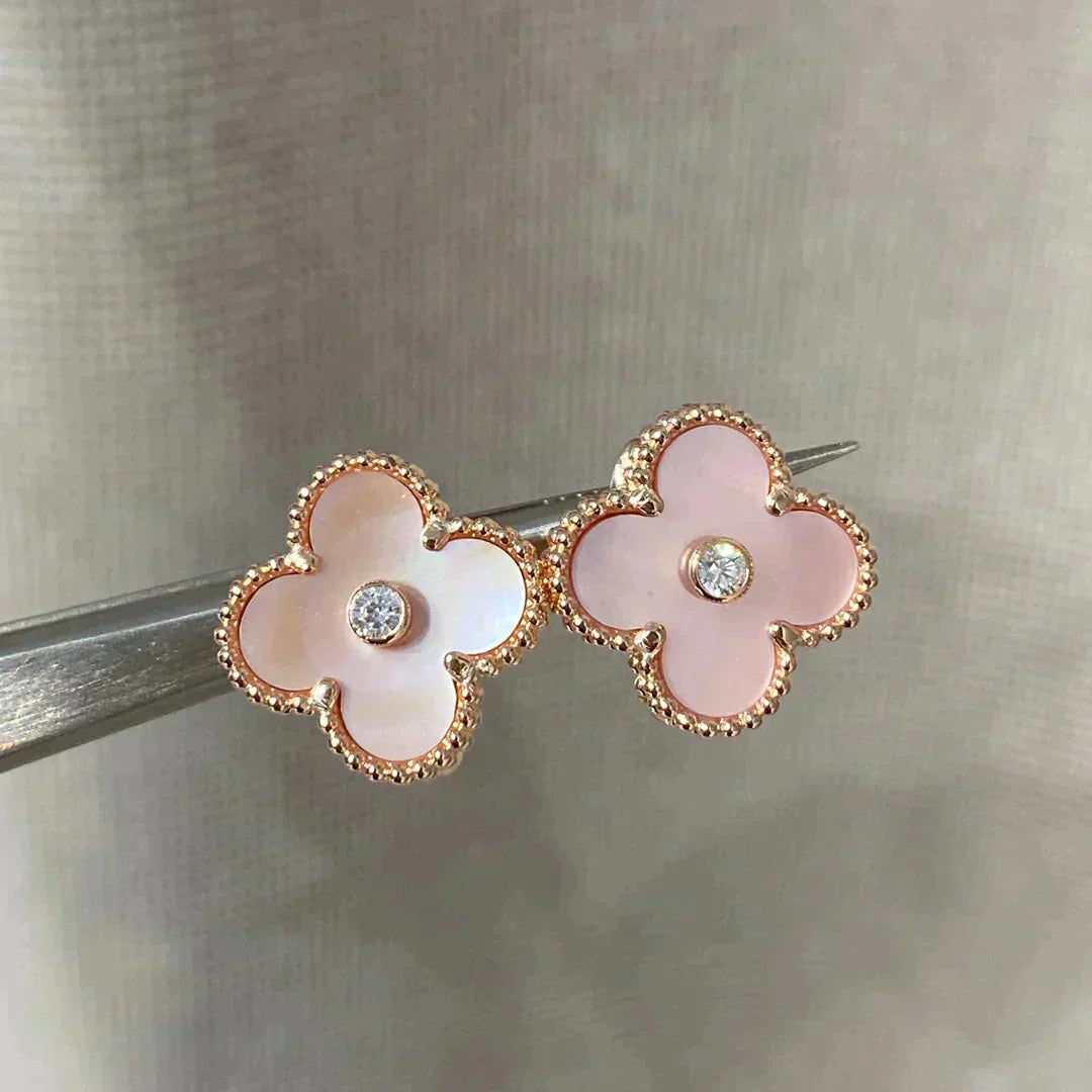 [Regal Gem]CLOVER MEDIUM 1 MOTIFS  PINK MOP DIAMOND EARRINGS