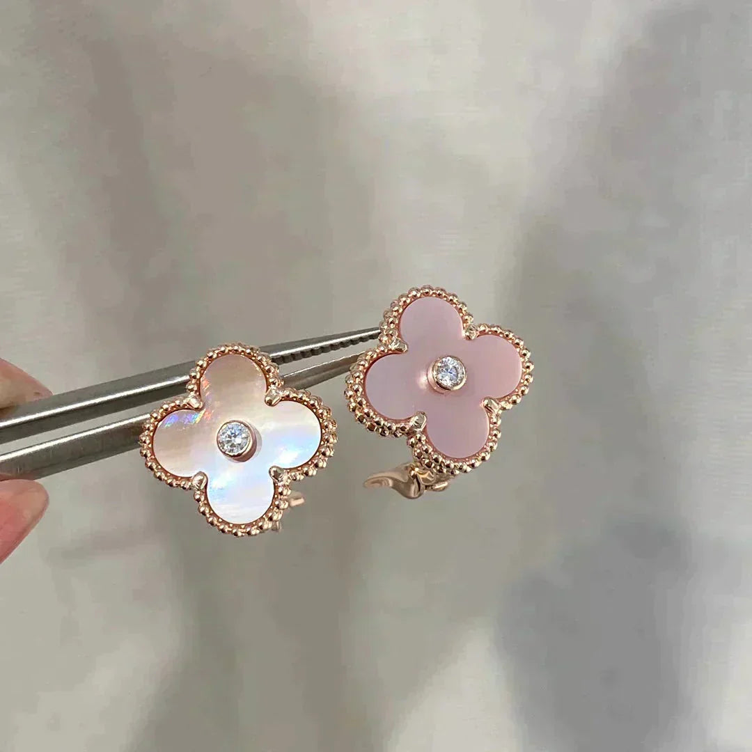 [Regal Gem]CLOVER MEDIUM 1 MOTIFS  PINK MOP DIAMOND EARRINGS