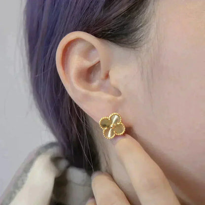 [Regal Gem]CLOVER MEDIUM 1 MOTIFS LASER EARRINGS