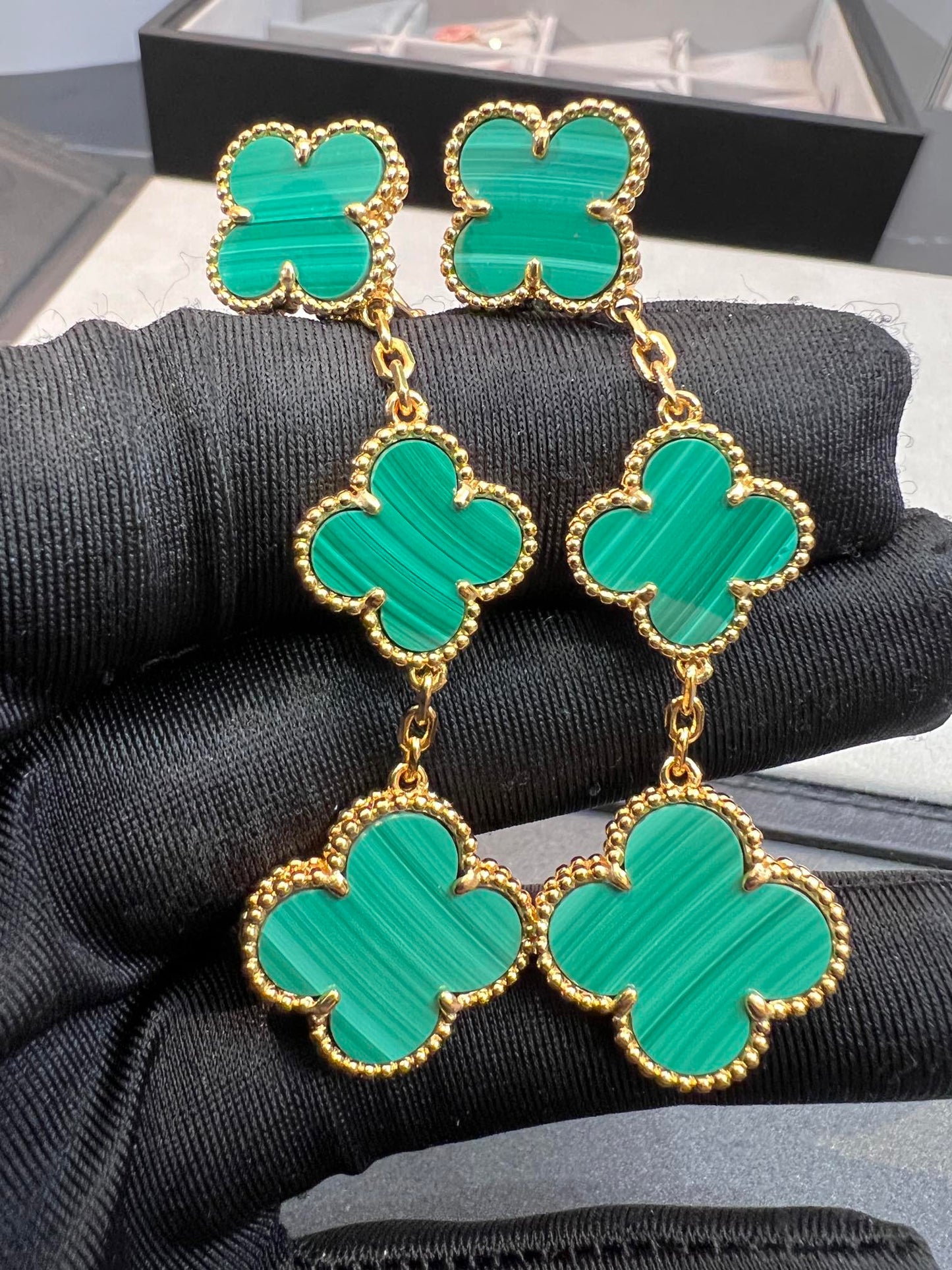 [Regal Gem]CLOVER MALACHITE 3 MOTIFS GOLD