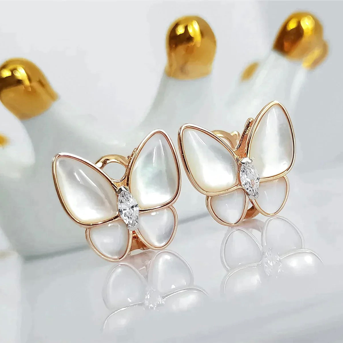 [Regal Gem]BUTTERFLY MOP DIAMOND EARRINGS