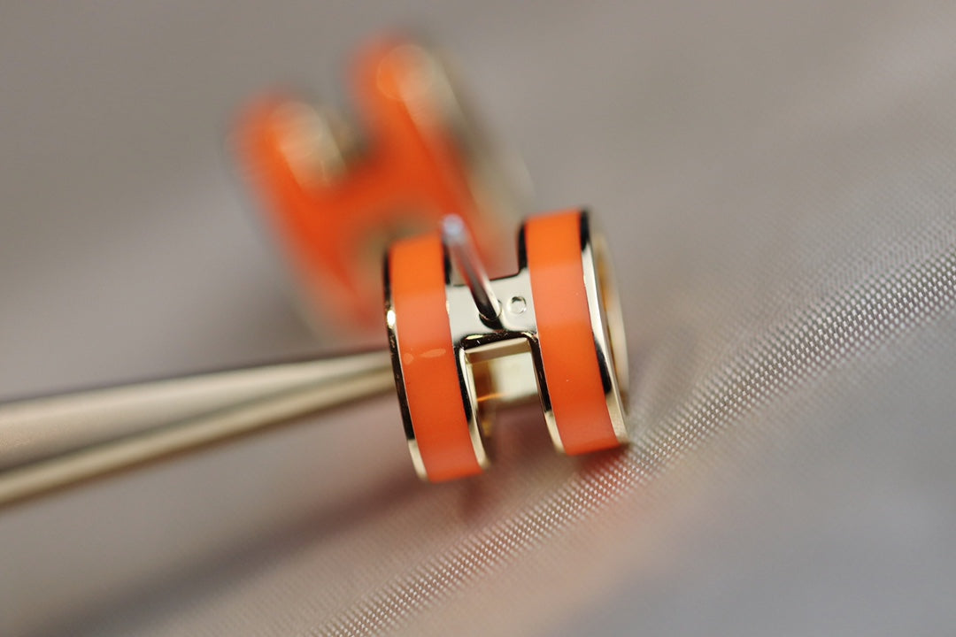 [Regal Gem]MINI POP H EARRINGS ORANGE