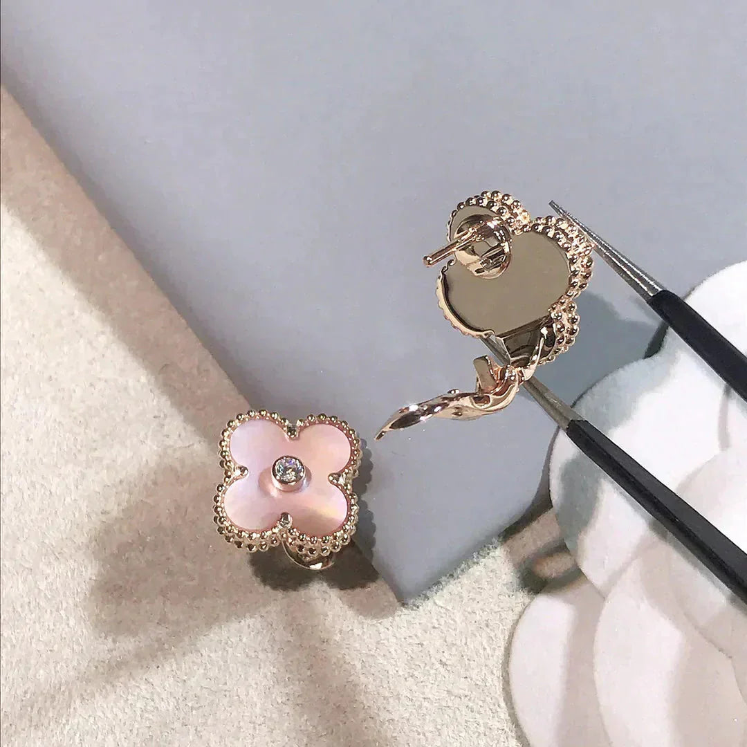 [Regal Gem]CLOVER MEDIUM 1 MOTIFS  PINK MOP DIAMOND EARRINGS