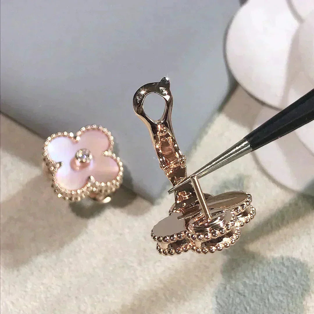 [Regal Gem]CLOVER MEDIUM 1 MOTIFS  PINK MOP DIAMOND EARRINGS