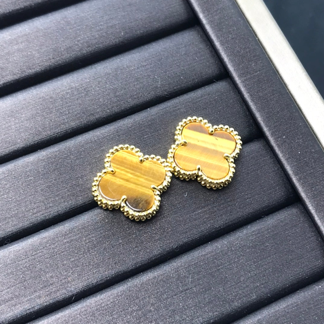 [Regal Gem]CLOVER MEDIUM 1 MOTIFS TIGER EYE EARRINGS