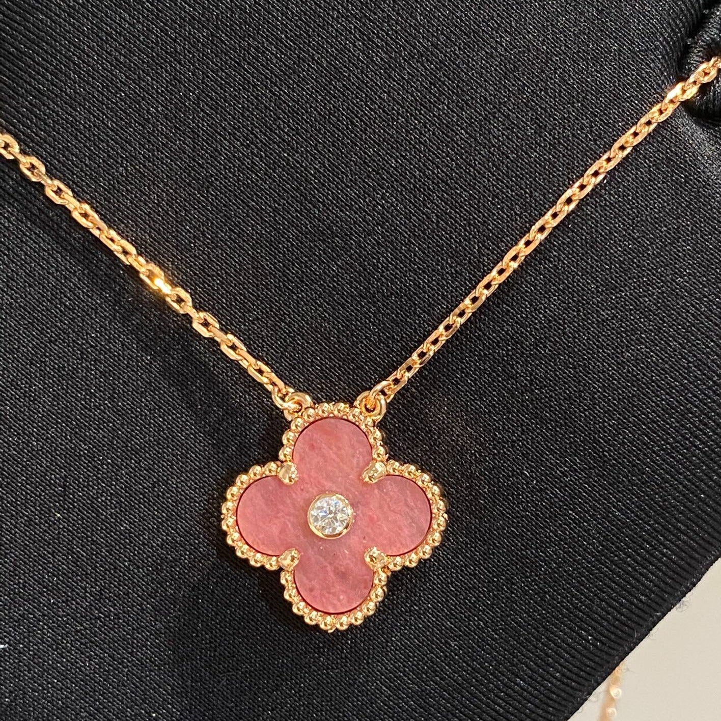 [Regal Gem]CLOVER 15MM DIAMOND RHODONITE NECKLACE