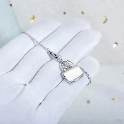 [Regal Gem]AMULETTE PEDANT SILVER NECKLACE