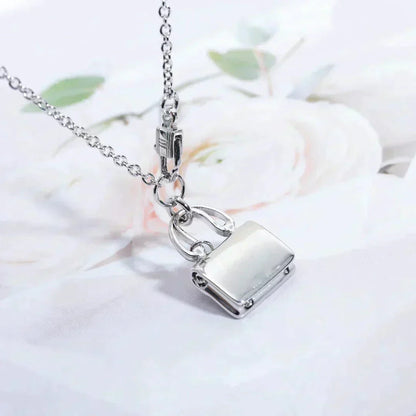 [Regal Gem]AMULETTE PEDANT SILVER NECKLACE