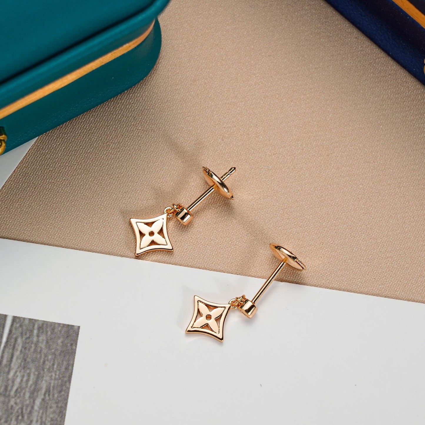 [Regal Gem]STAR EARRINGS GOLD