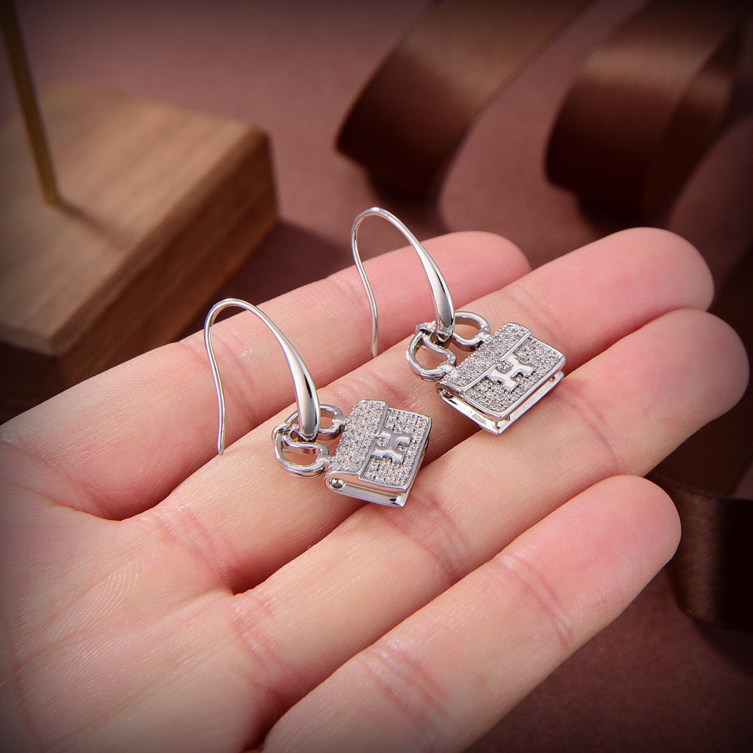 [Regal Gem]KELLY DIAMOND EARRINGS