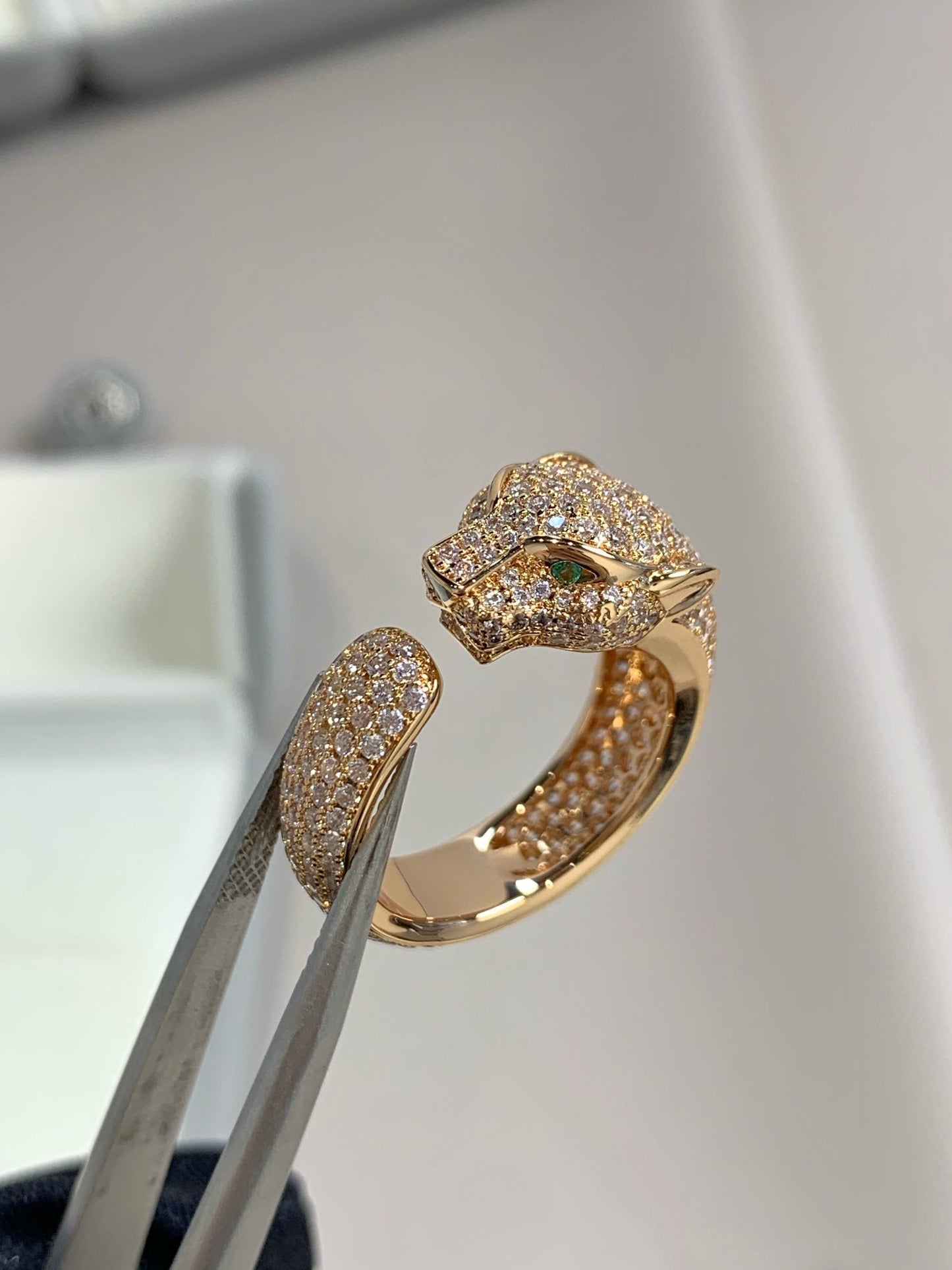 [Regal Gem]PANTHERE PINK GOLD DIAMOND RING