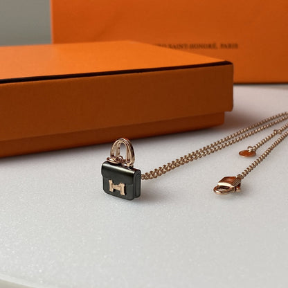 [Regal Gem]CONSTANCE BLACK PEDANT PINK GOLD NECKLACE