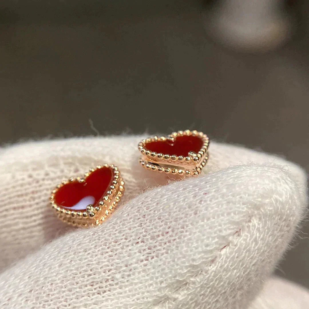 [Regal Gem]HEART CARNELIAN STUD EARRINGS