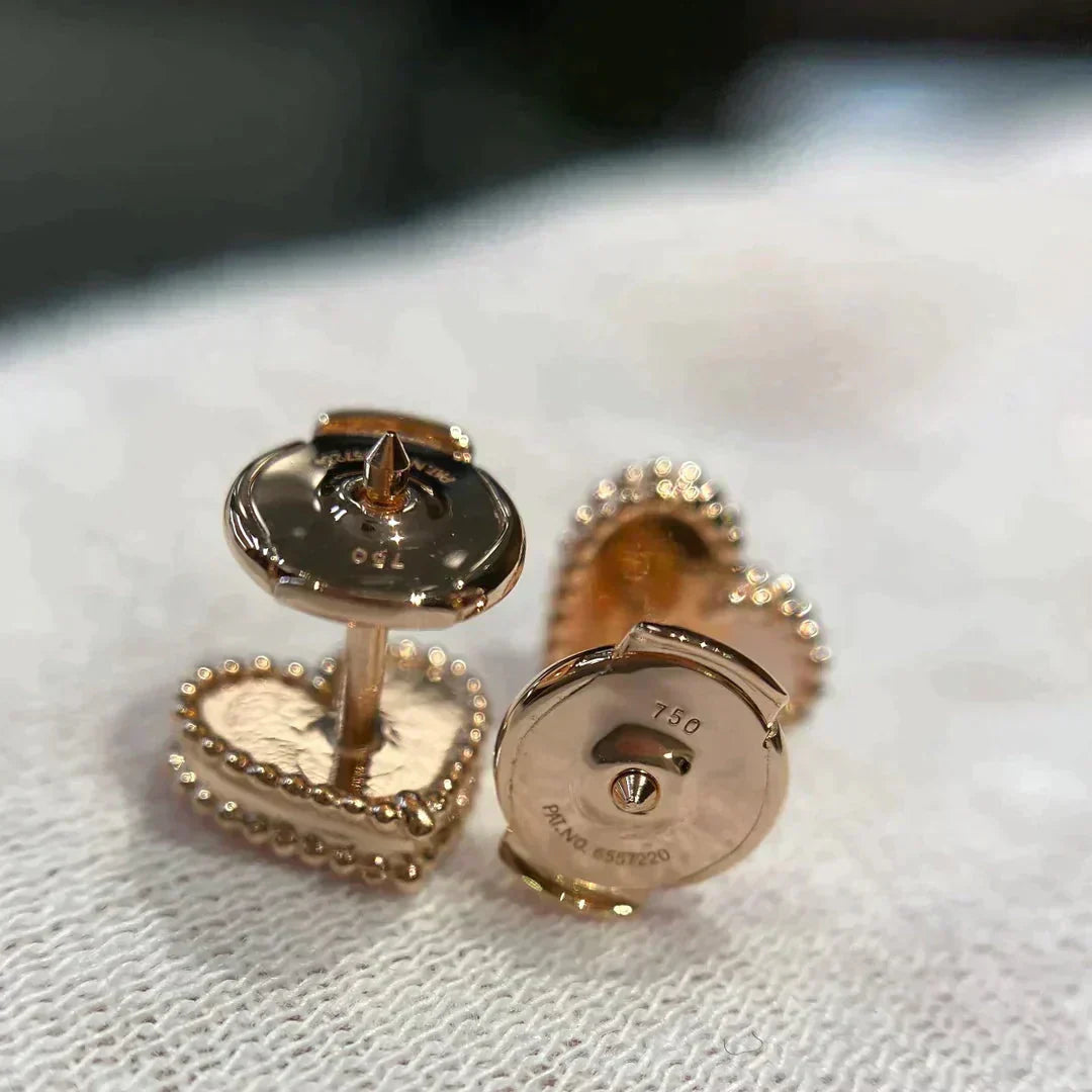 [Regal Gem]HEART CARNELIAN STUD EARRINGS