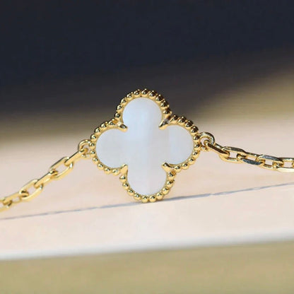 [Regal Gem]CLOVER 20 MOTIFS WHITE MOP NECKLACE
