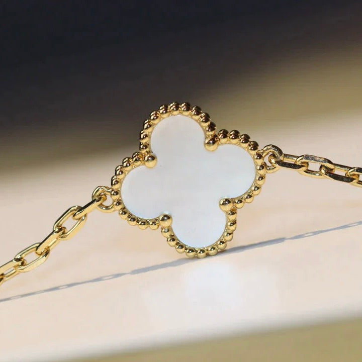 [Regal Gem]CLOVER 20 MOTIFS WHITE MOP NECKLACE