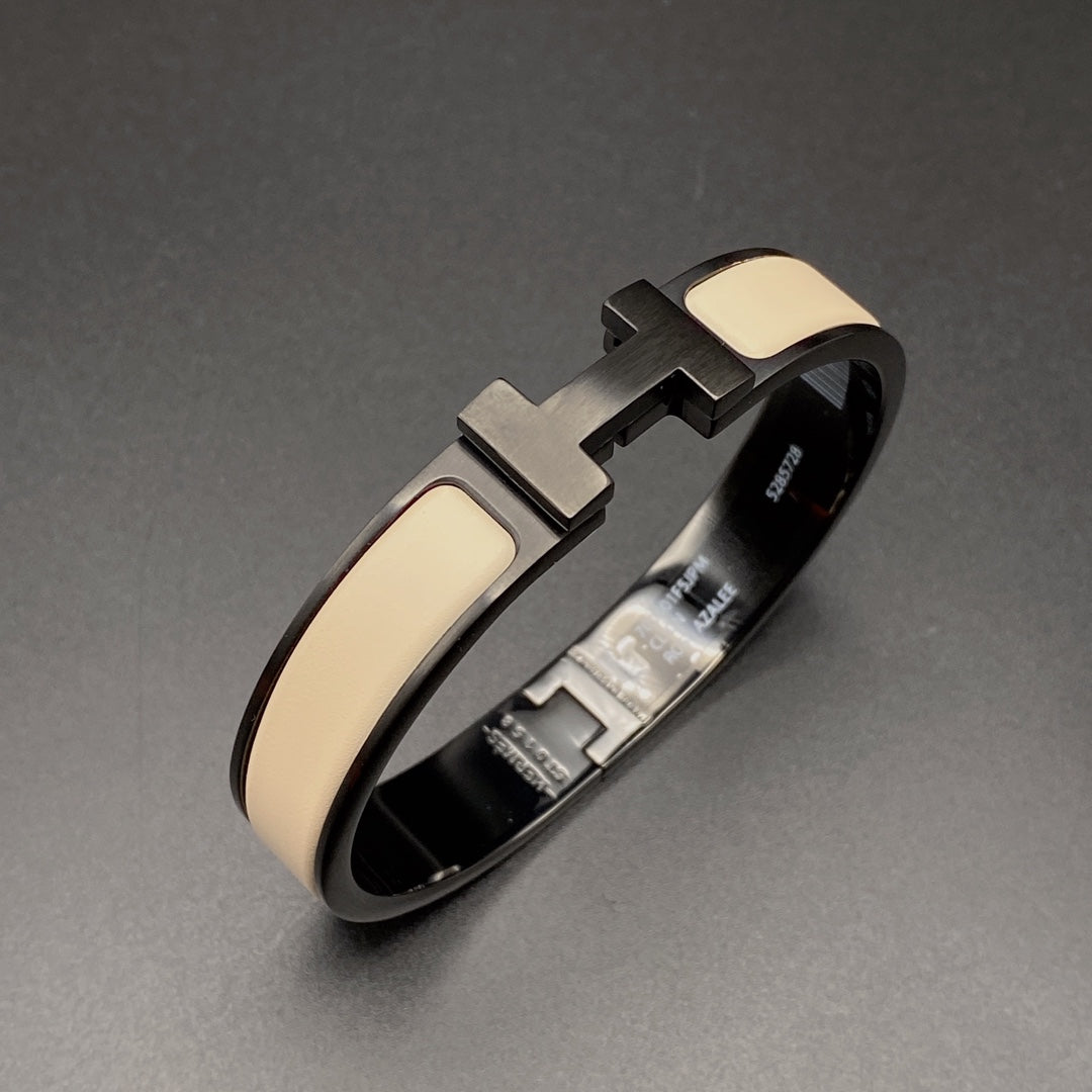 [Regal Gem]H BRACELET 12MM BLACK BEIGE CERAMIC