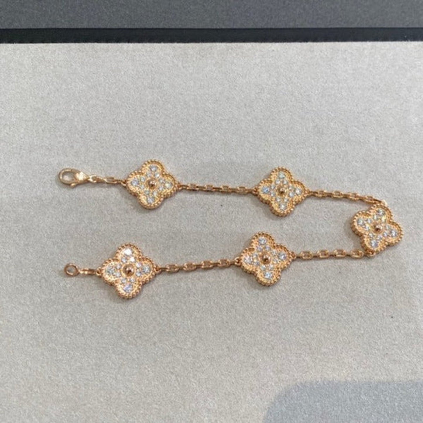 [Regal Gem] CLOVER 5 MOTIF FULL DIAMOND BRACELET COLLECTION