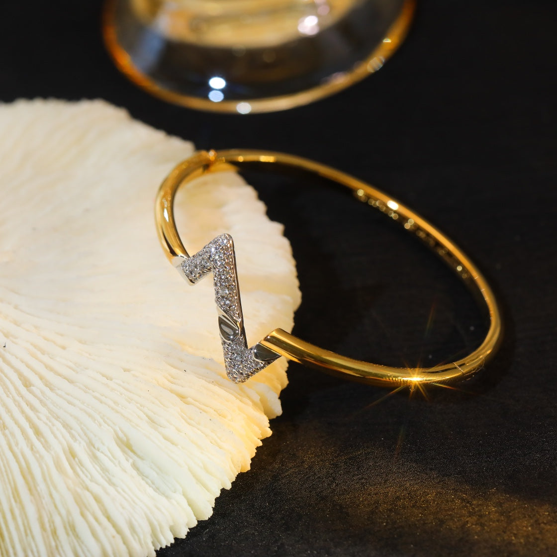[Regal Gem]VOLTE UPSITE DOWN GOLD DIAMOND BRACELET