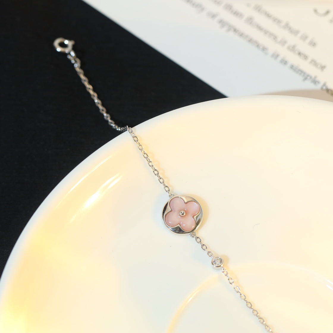 [Regal Gem]SUN MOTIF PINK MOP SILVER BRACELET