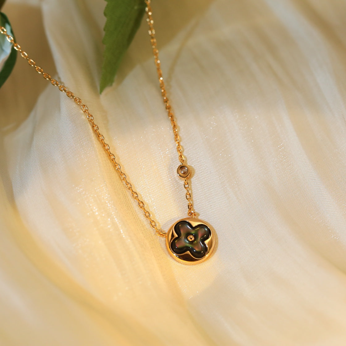 [Regal Gem]SUN PEDANT PINK GOLD 1 DIAMOND NECKLACE