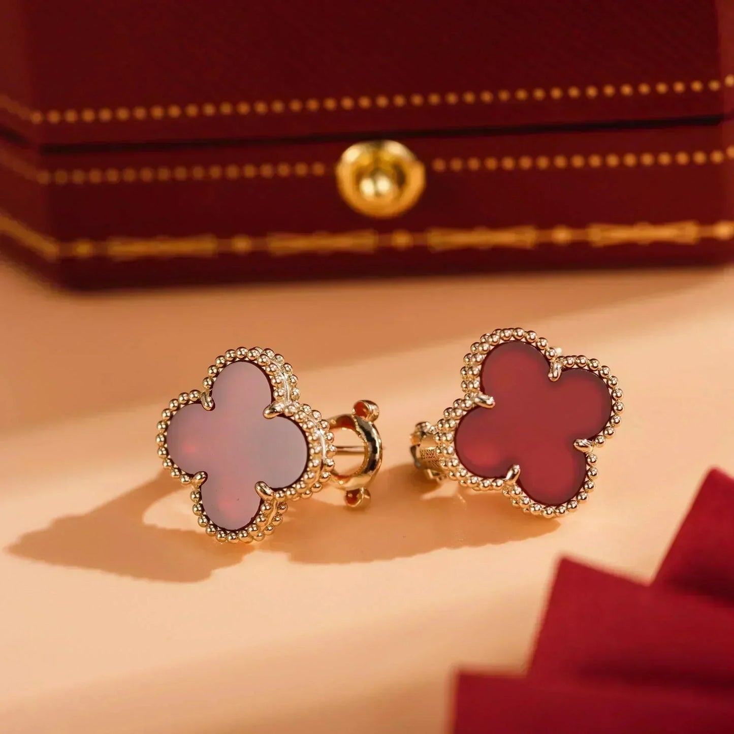 [Regal Gem]CLOVER MEDIUM 1 MOTIFS CARNELIAN  EARRINGS