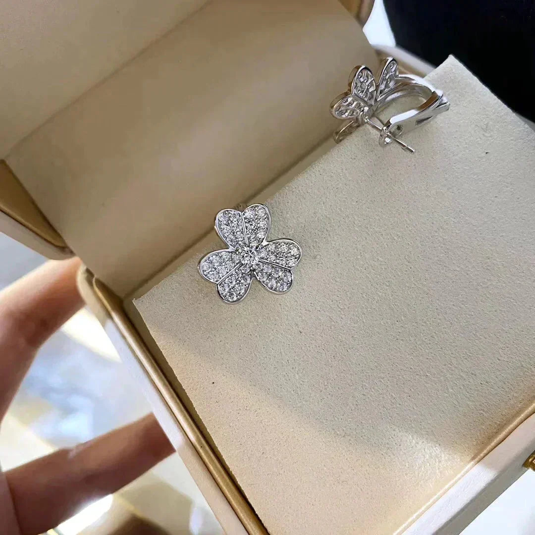 [Regal Gem]CLOVER COMOS DIAMOND EARRINGS SILVER