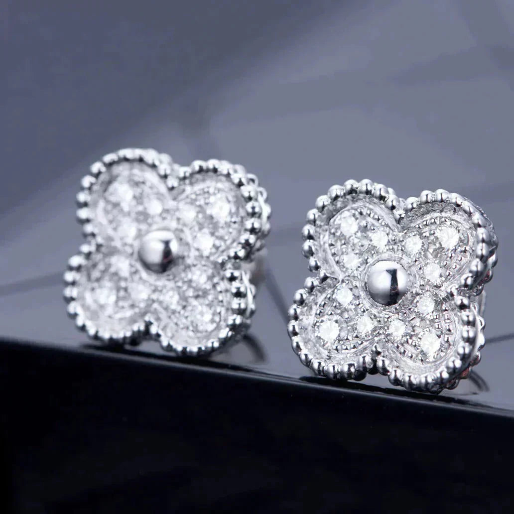 [Regal Gem]CLOVER 1 MOTIFS DIAMOND STUD EARRINGS SILVER