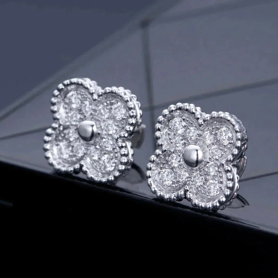 [Regal Gem]CLOVER 1 MOTIFS DIAMOND STUD EARRINGS SILVER