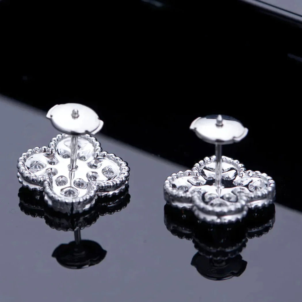 [Regal Gem]CLOVER 1 MOTIFS DIAMOND STUD EARRINGS SILVER