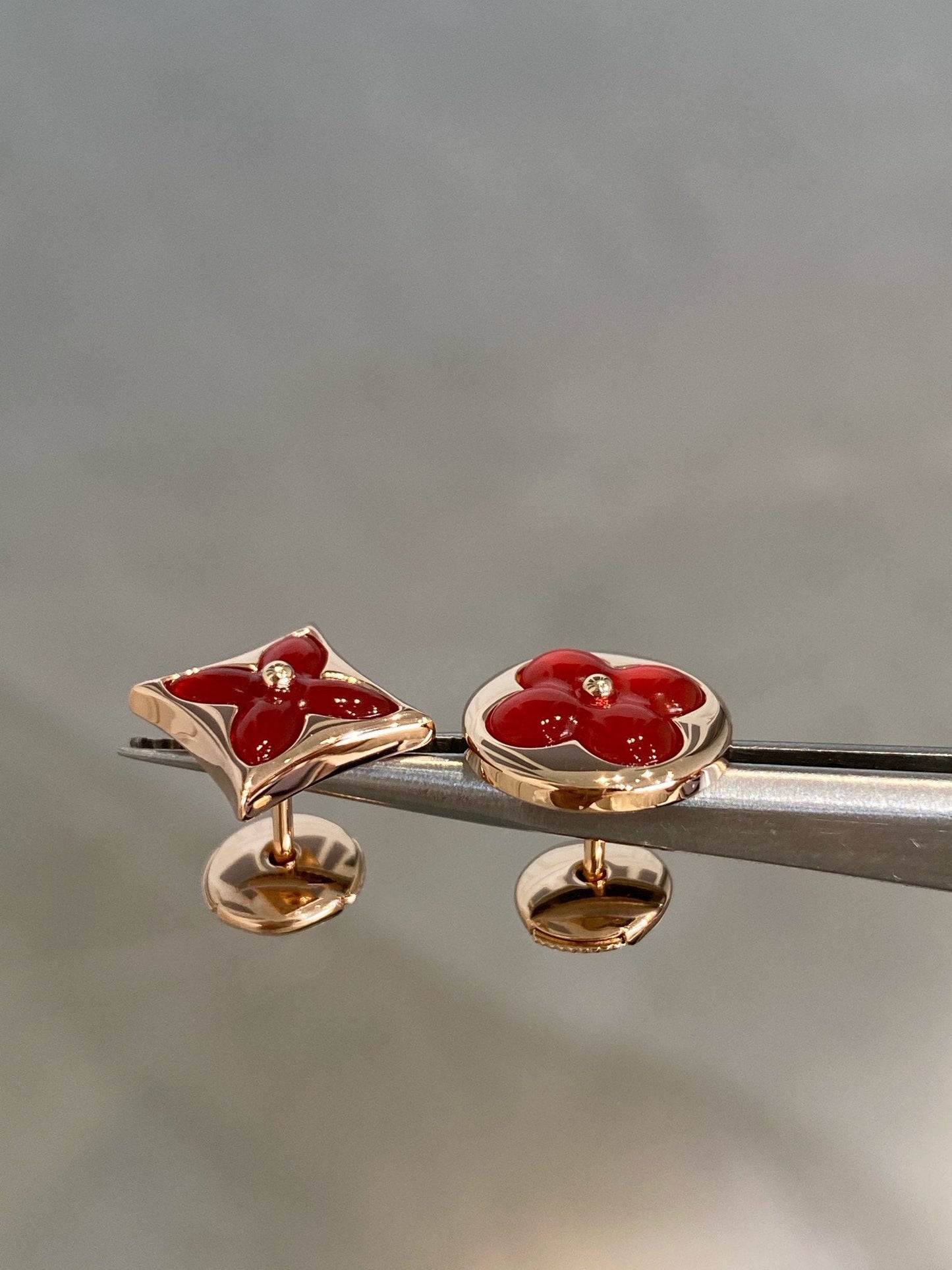 [Regal Gem]STAR AND SUN PINK GOLD CARNELIAN STUD EARRINGS