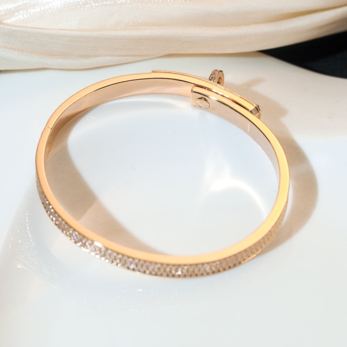 [Regal Gem]KELLY BRACELET DIAMOND PAVED