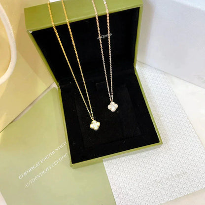 [Regal Gem]CLOVER MINI 9.5MM WHITE MOTHER-OF-PEARL NECKLACE