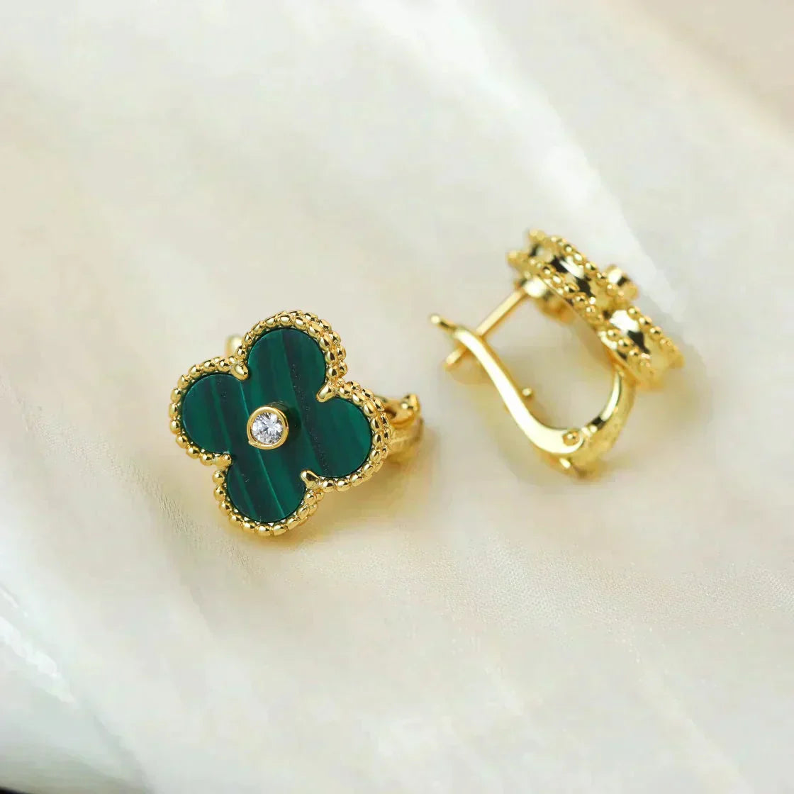 [Regal Gem]CLOVER MEDIUM 1 MOTIFS MALACHITE DIAMOND EARRINGS