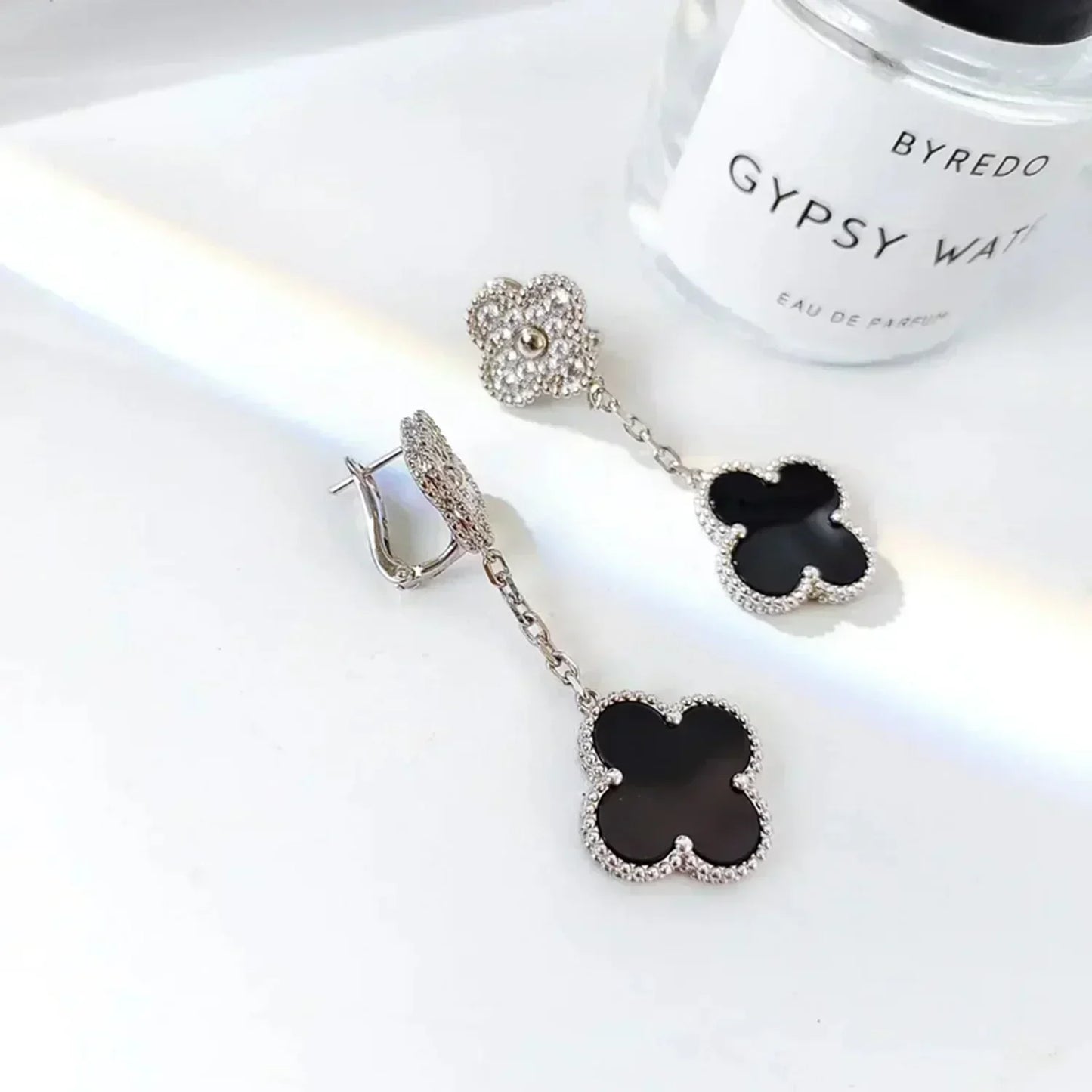[Regal Gem]CLOVER 2 MOTIFS  DIAMOND ONYX EARRINGS SILVER