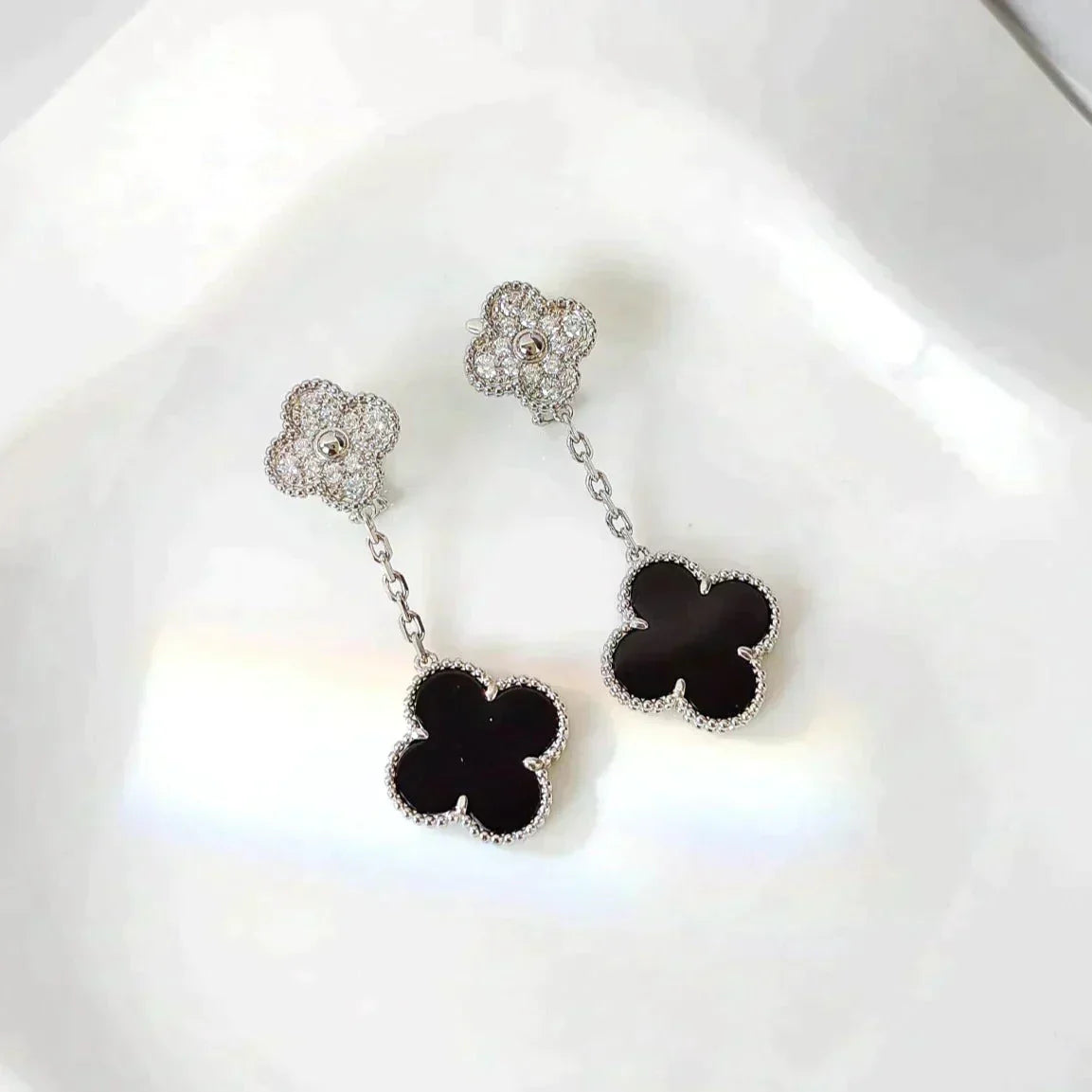 [Regal Gem]CLOVER 2 MOTIFS  DIAMOND ONYX EARRINGS SILVER