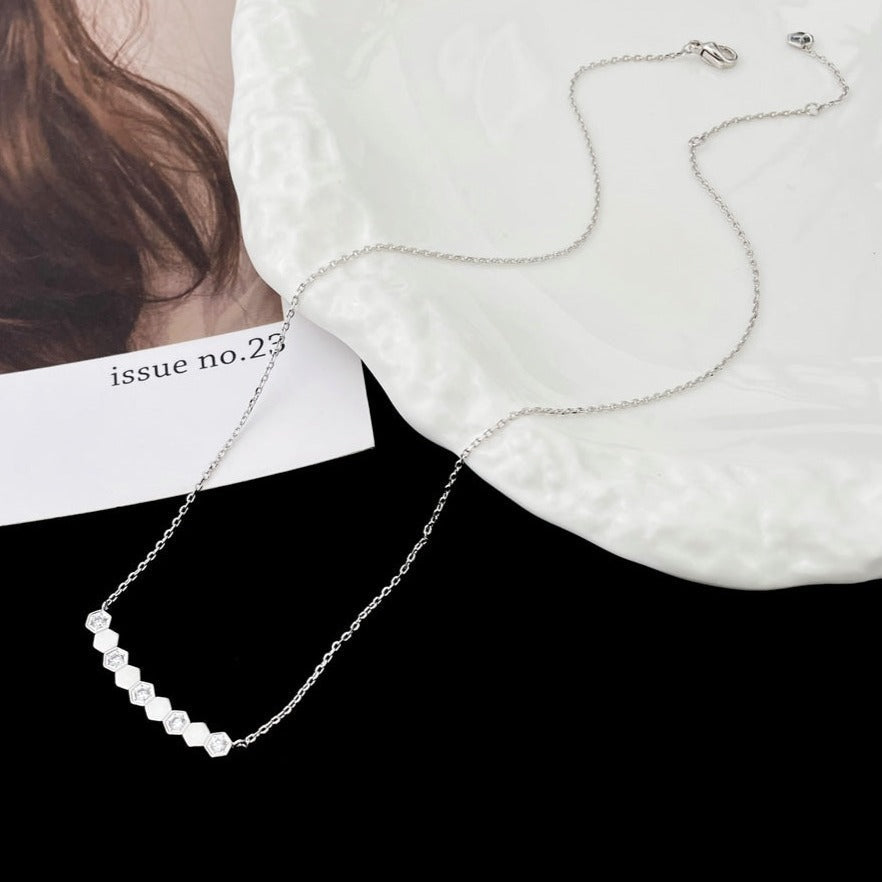 [Regal Gem]BEE MY LOVE DIAMOND NECKLACE