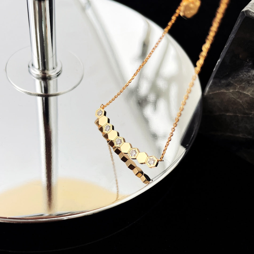 [Regal Gem]BEE MY LOVE DIAMOND NECKLACE