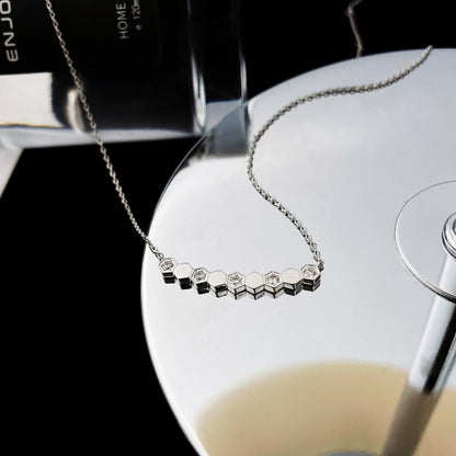 [Regal Gem]BEE MY LOVE DIAMOND NECKLACE