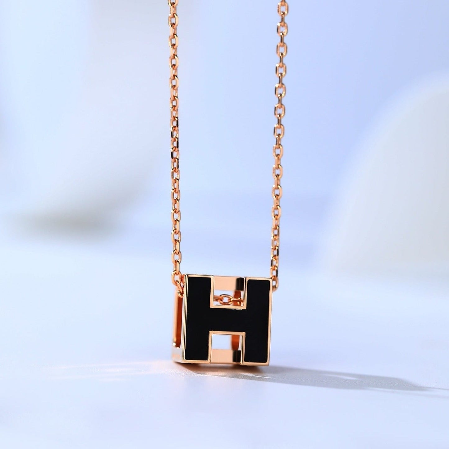 [Regal Gem]H CAGE PINK GOLD NECKLACE