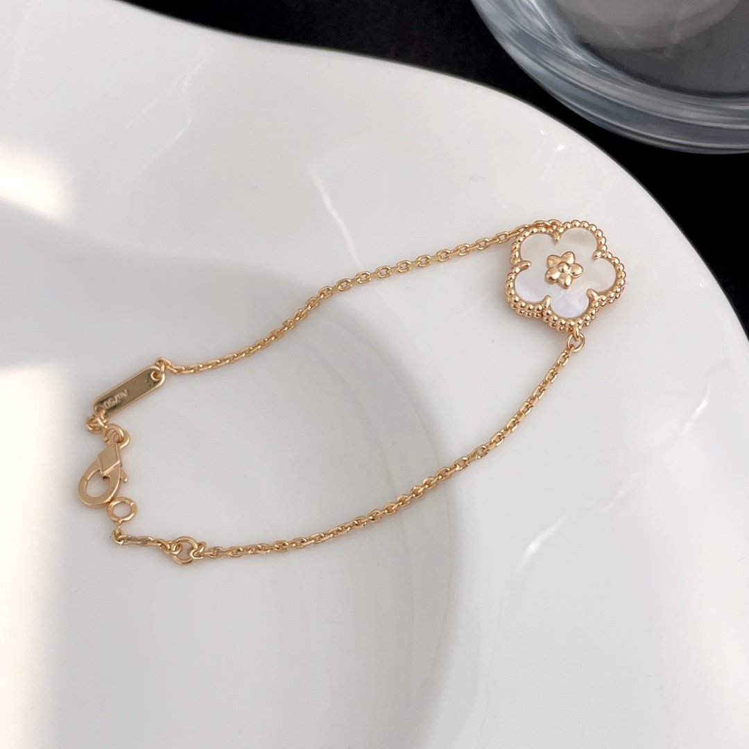 [Regal Gem]LUCKY SPRING Regal Gem GOLD MOP BRACELET