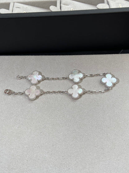 [Regal Gem]CLOVER WHITE PEARL MOP 5 MOTIF BRACELET COLLECTION