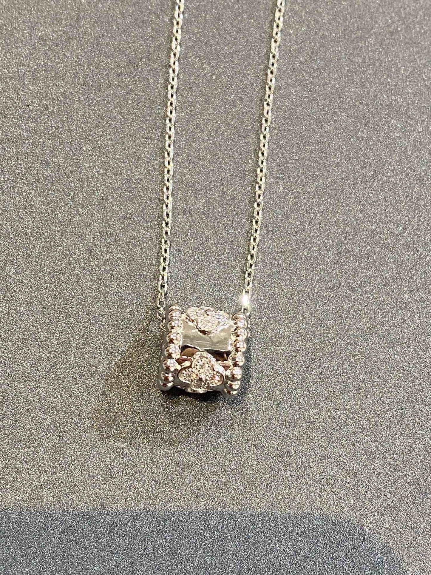 [Regal Gem]PERLEE PEDANT SIVLER DIAMOND NECKLACE