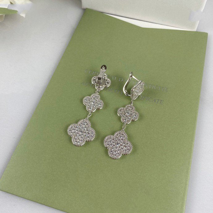 [Regal Gem]CLOVER 3 MOTIF DIAMOND SILVER DROP EARRINGS